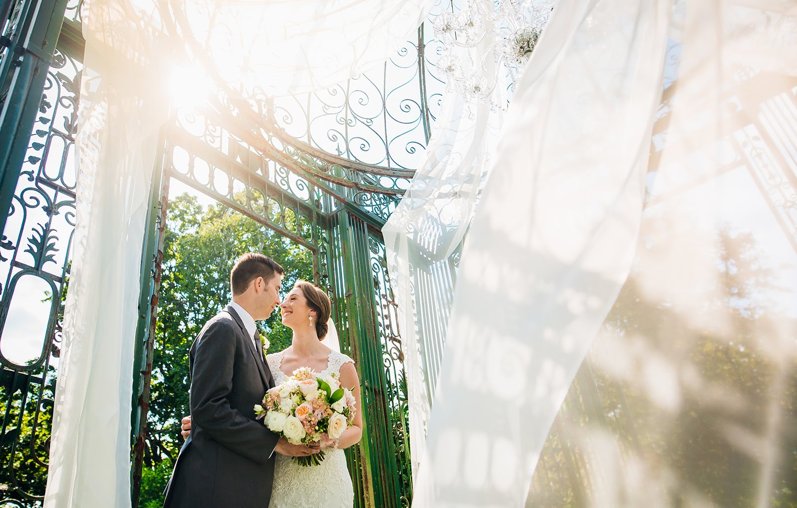 Elegant Secret Garden Wedding at The Inn at Barley Sheaf Farm by Sebesta Design. Photography by Juliana Laury Photography
